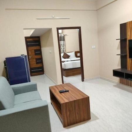 Golden Chariot 1Bhk Flat Manyata Tech Park 호텔 벵갈루루 외부 사진