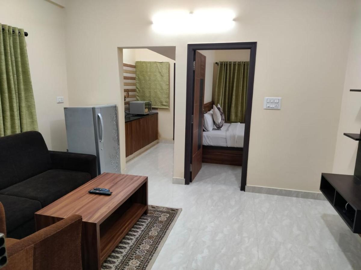 Golden Chariot 1Bhk Flat Manyata Tech Park 호텔 벵갈루루 외부 사진